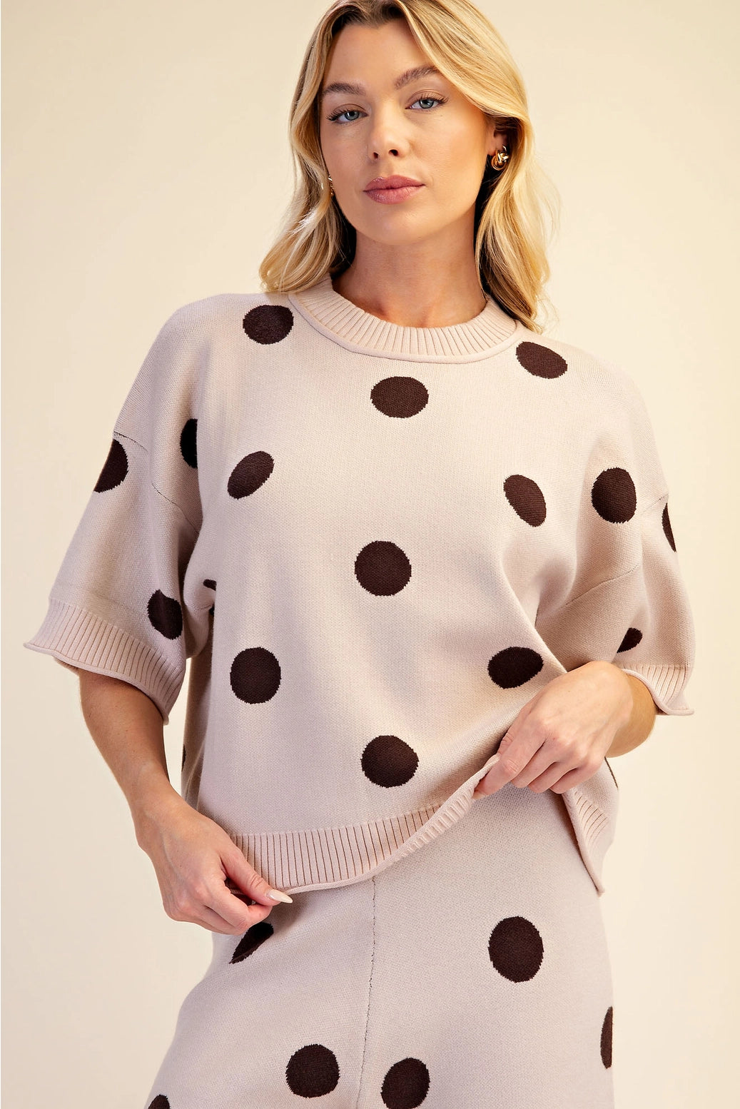 Polka Dot Sweater Round Neck Short Sleeve (beige)