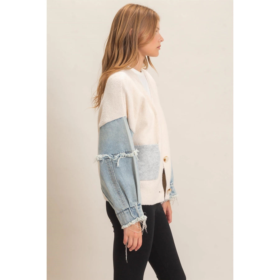 V-NECK CARDIGAN W DISTRESSED DENIM SLEEVES