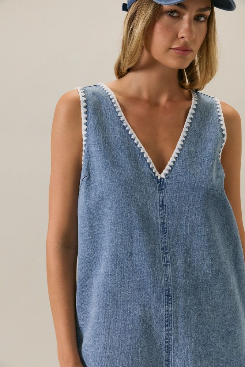 V-NECK SLEEVELESS STITCH DETAIL DENIM ROMPER