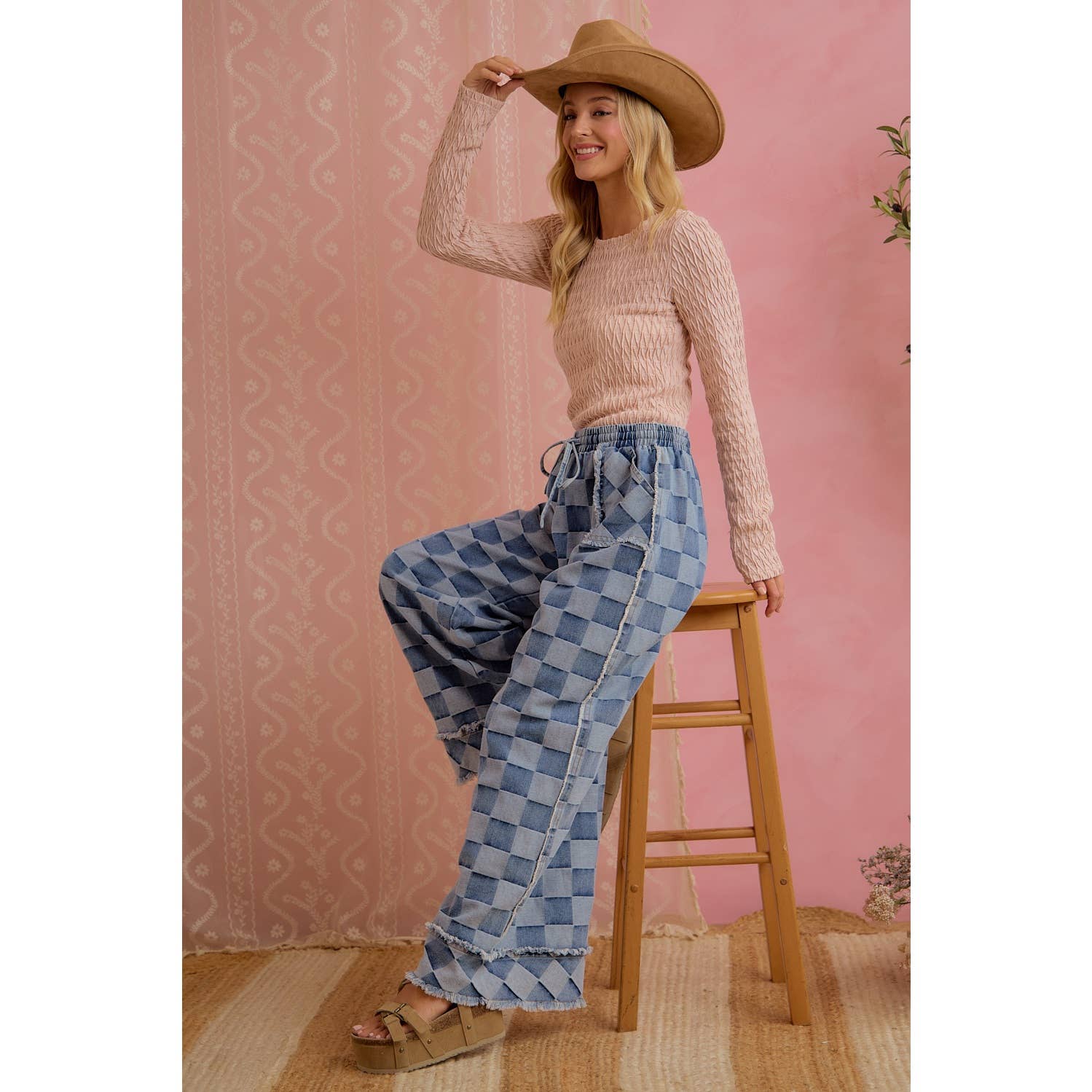WASHED DENIM CHECKER FRAYED EDGE DETAIL WIDE LEG JEANS