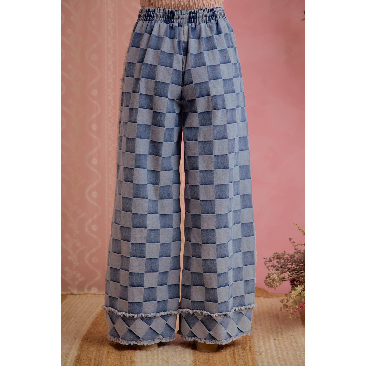 WASHED DENIM CHECKER FRAYED EDGE DETAIL WIDE LEG JEANS