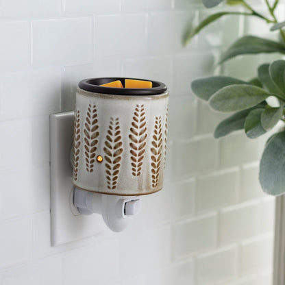 WHEAT AND IVORY FLIP DISH PLUGGABLE WARMER