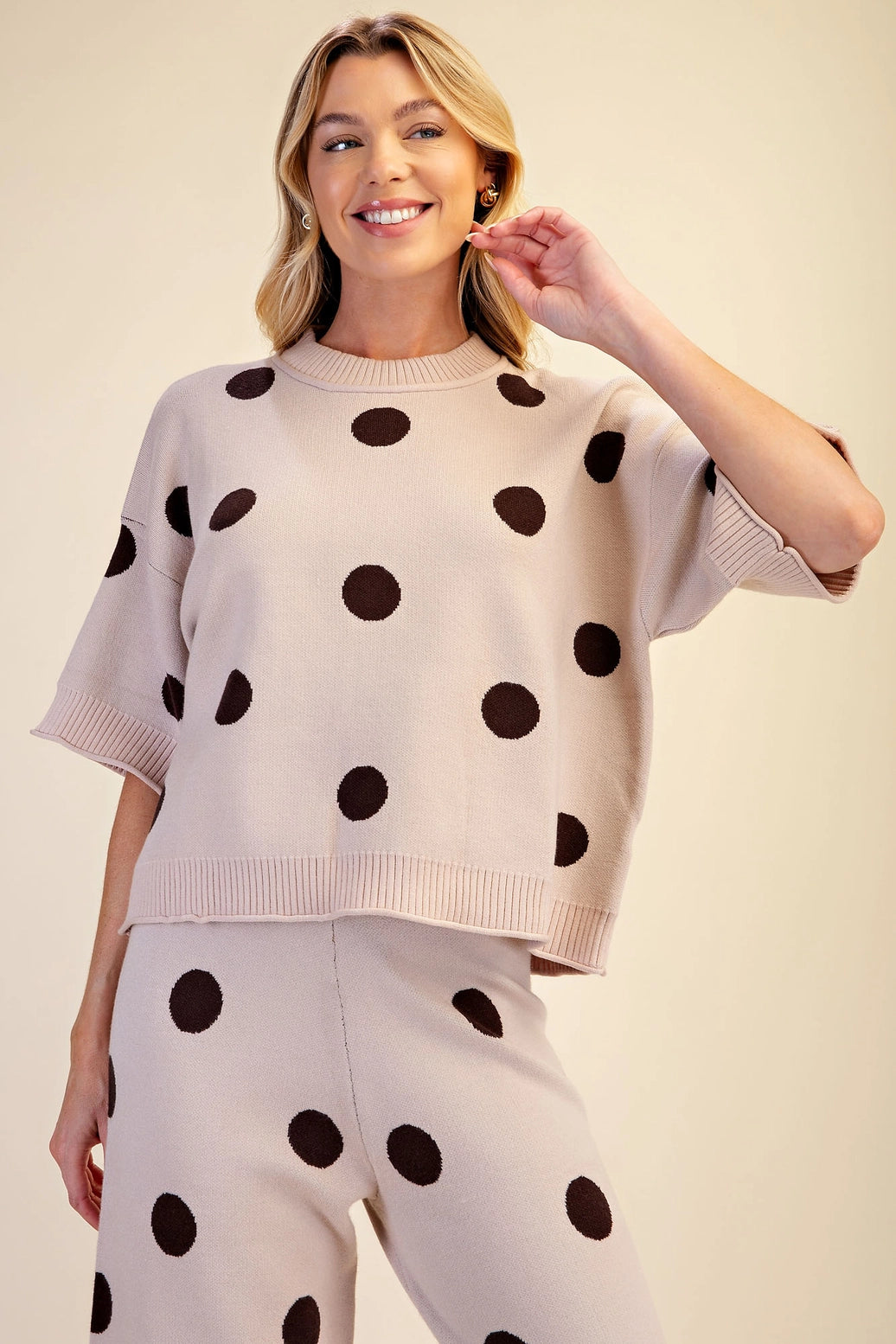 Polka Dot Sweater Round Neck Short Sleeve (beige)