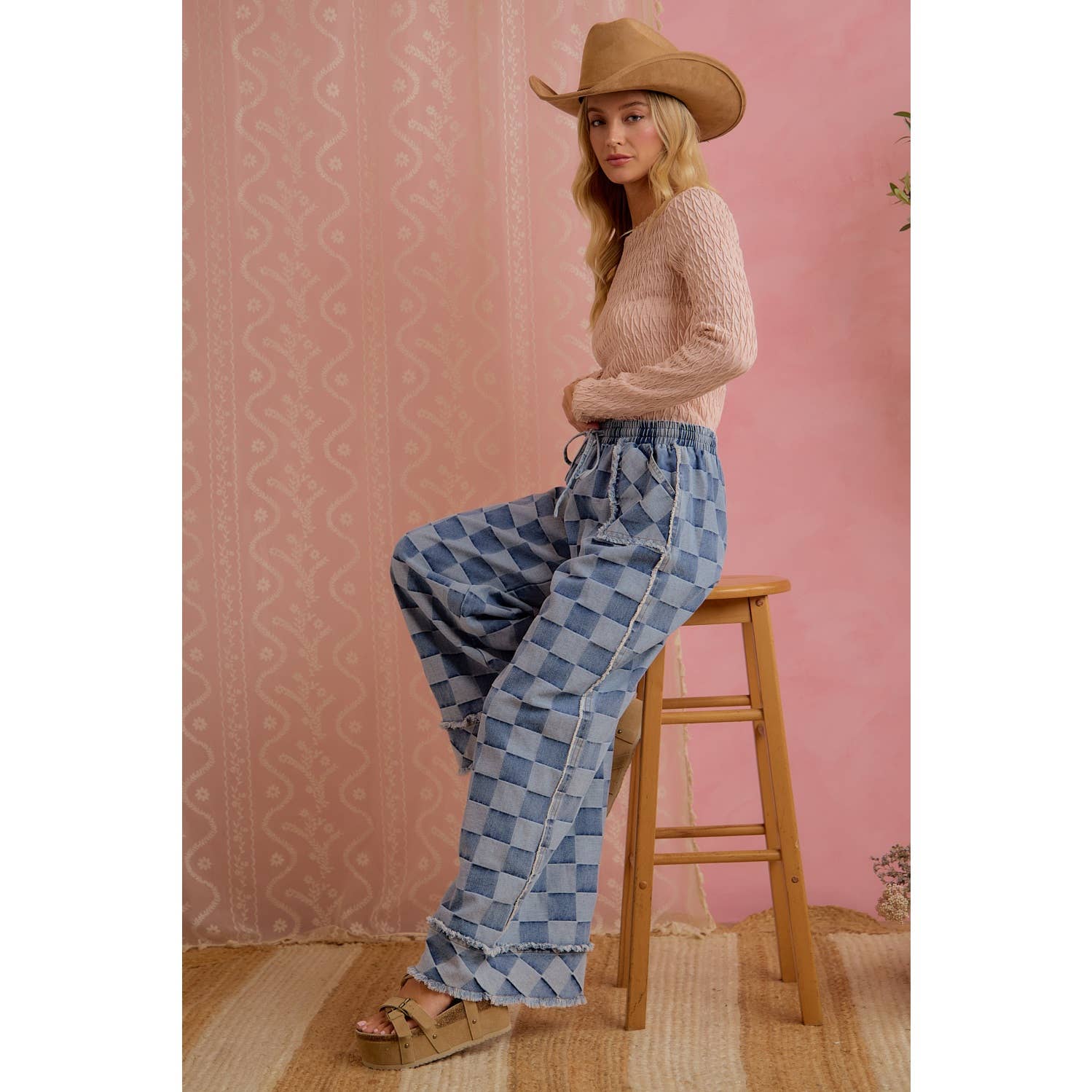 WASHED DENIM CHECKER FRAYED EDGE DETAIL WIDE LEG JEANS
