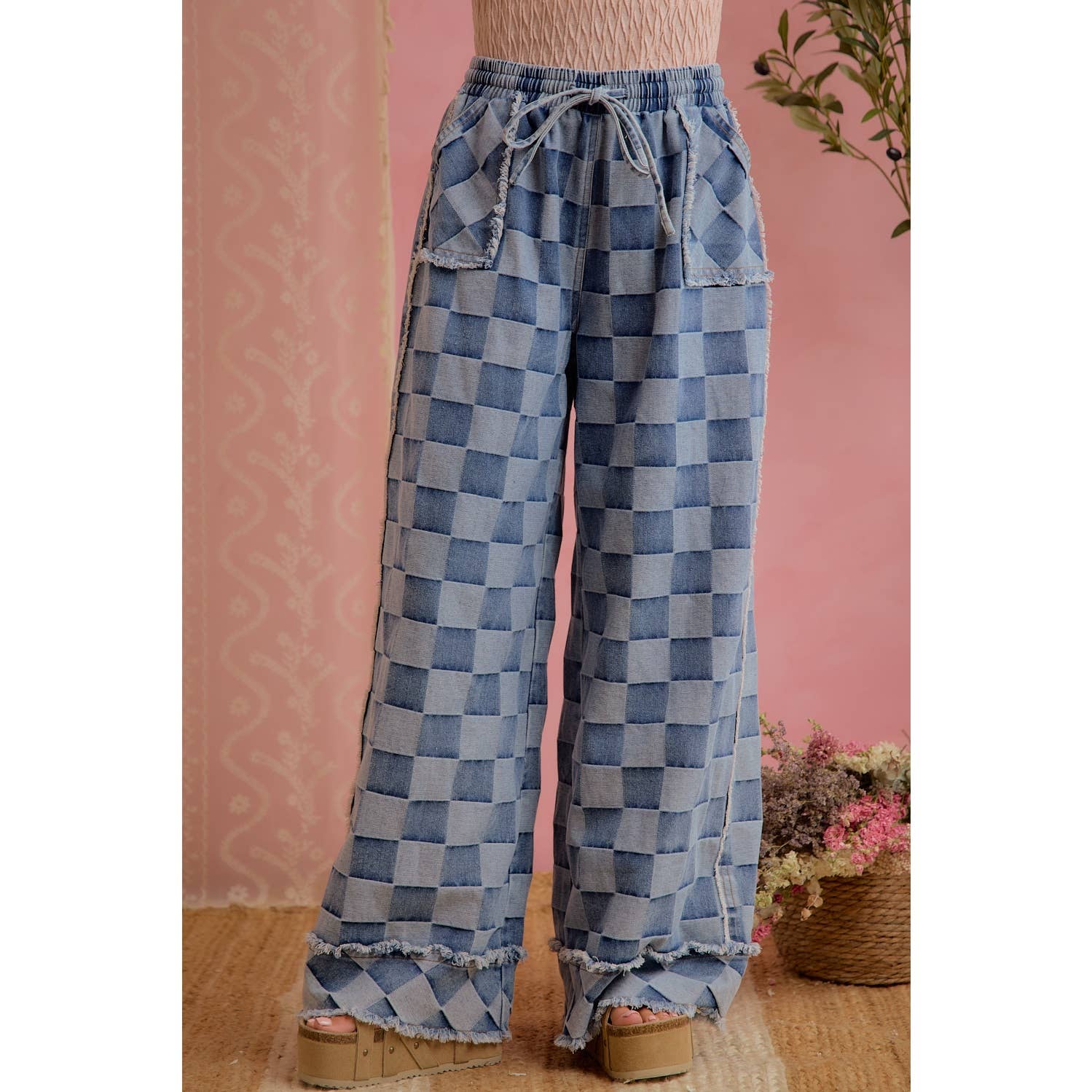 WASHED DENIM CHECKER FRAYED EDGE DETAIL WIDE LEG JEANS